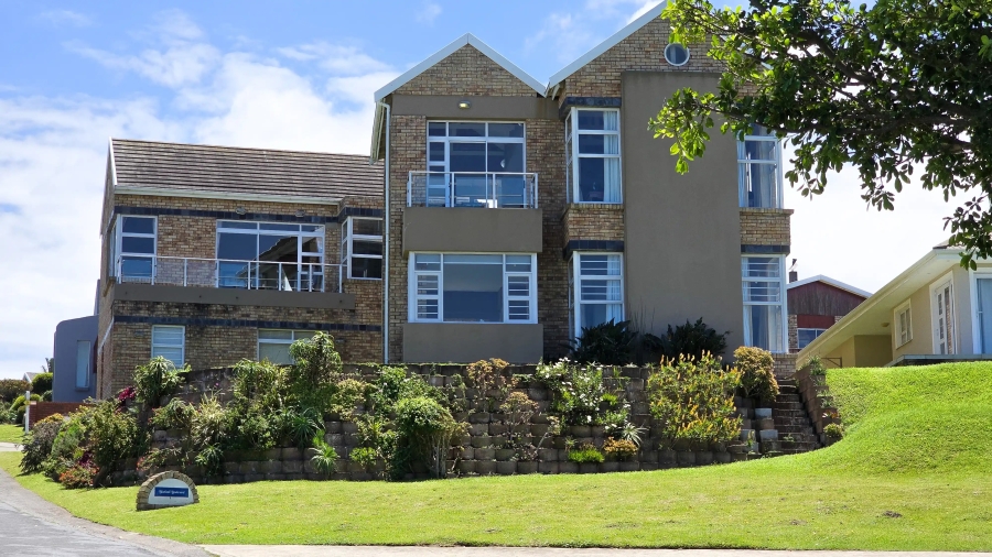 4 Bedroom Property for Sale in Glen Navar Eastern Cape